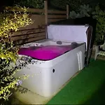 Tatil Evi Bas De Avec Jardin, Piscine Et Jacuzzi La Seyne-sur-Mer