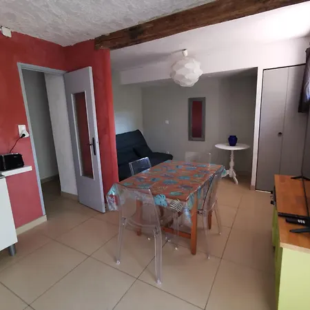 Bas De Avec Jardin, Piscine Et Jacuzzi